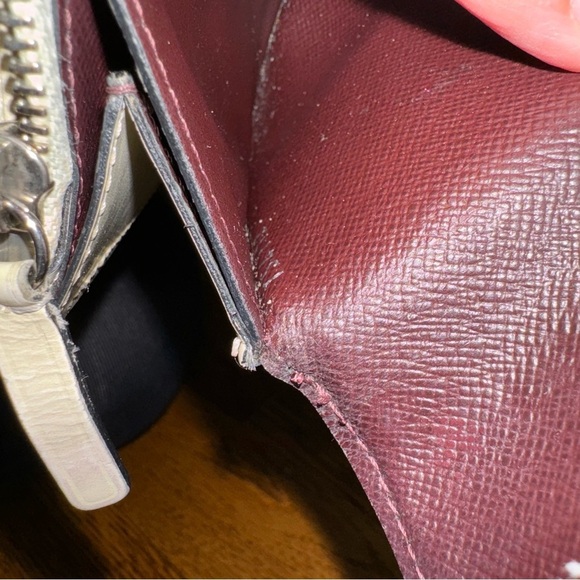 ⏰LAST CHANCE⏰ Louis Vuitton Electric Epi Flore Wallet - Picture 7 of 15